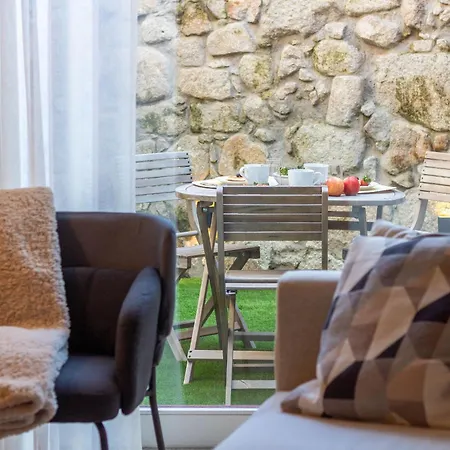 Caldeireiros 95 - Duplex W View By Lovelystay Porto